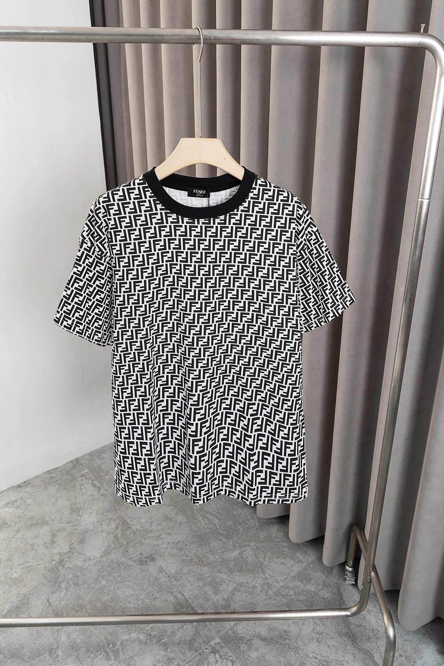 00f22ab1.jpeg T-SHIRT - Image 1