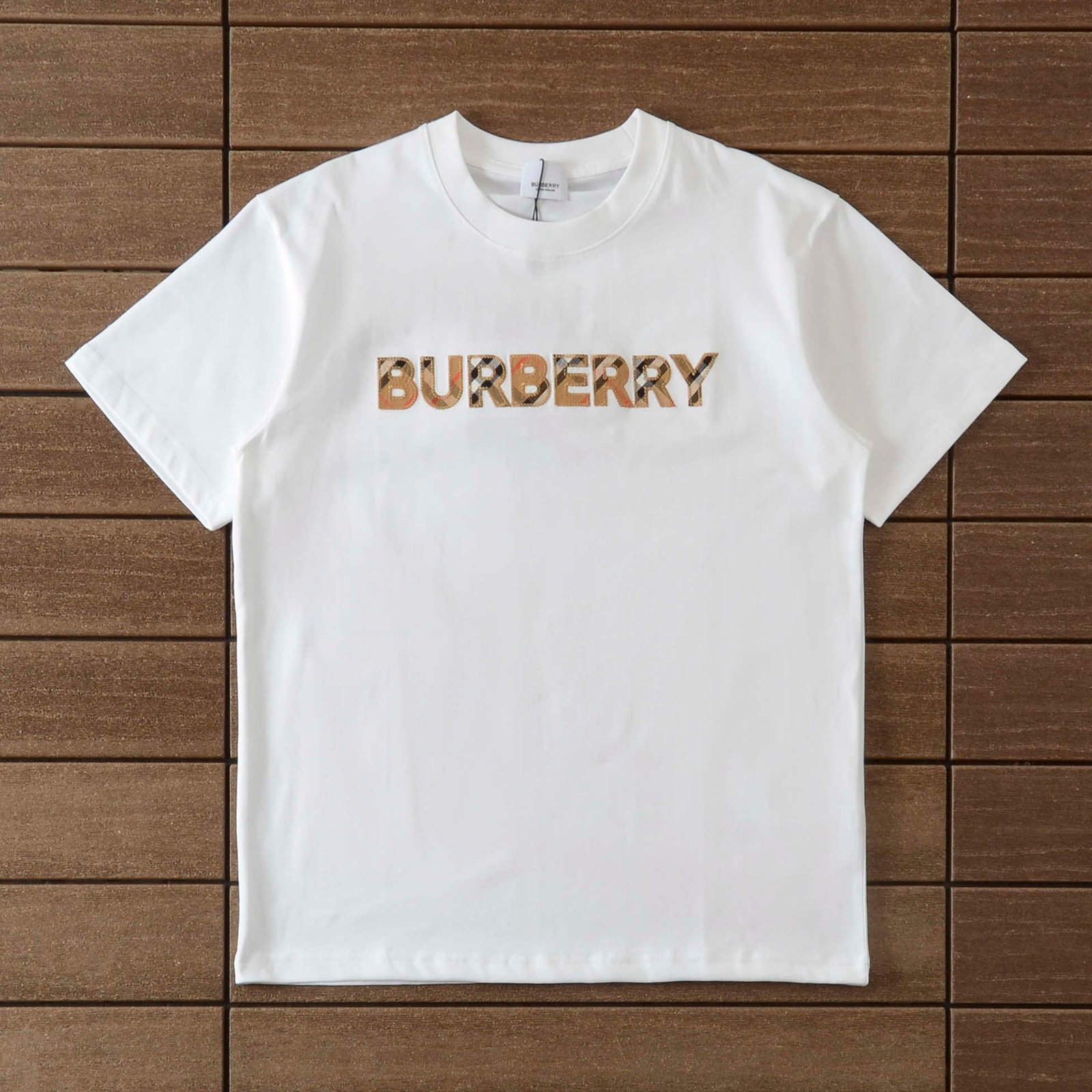 698adcda.jpeg T-SHIRT - Image 1