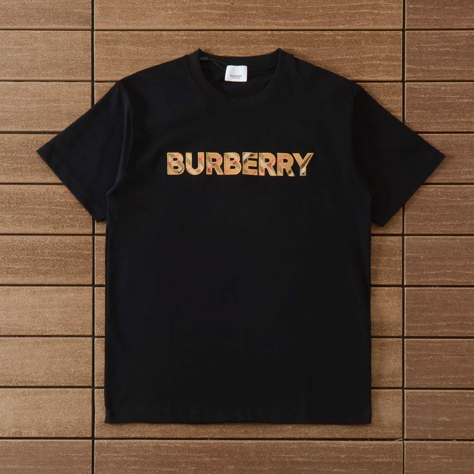 76be82c0.jpeg T-SHIRT - Image 1