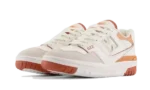 NEW BALANCE 550 WHITE AU LAIT - Image 2