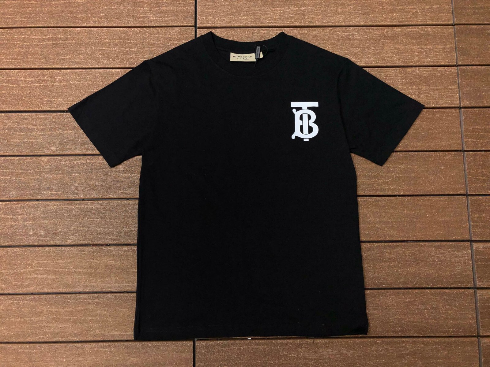 de8234fb-scaled-1.jpg T-SHIRT - Image 1